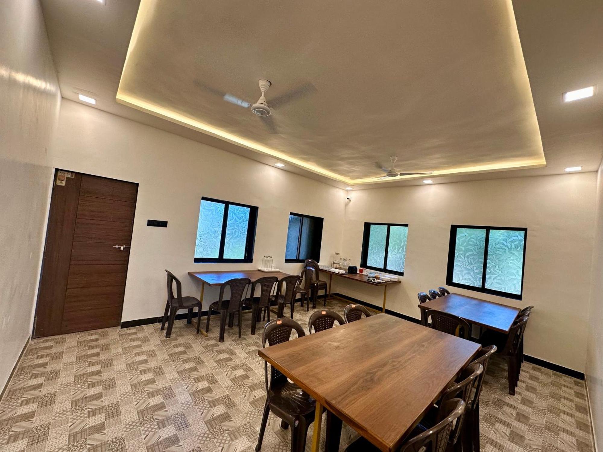 Sapphire Mansion Hotell Alībāg Eksteriør bilde