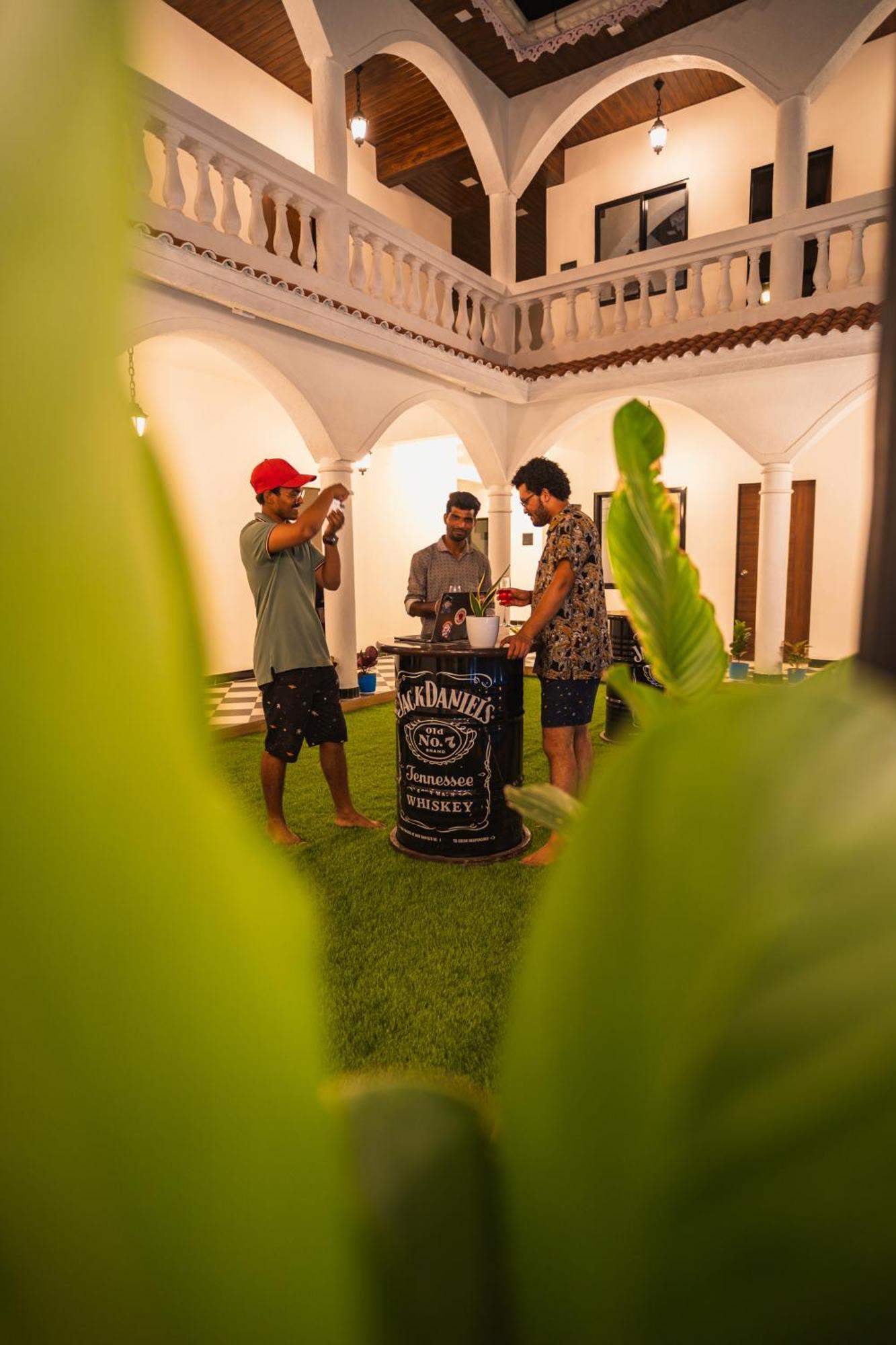 Sapphire Mansion Hotell Alībāg Eksteriør bilde