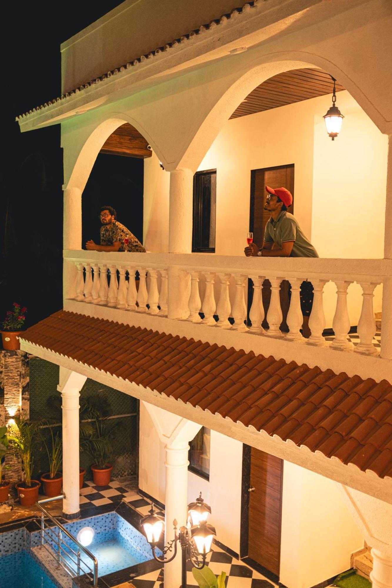 Sapphire Mansion Hotell Alībāg Eksteriør bilde
