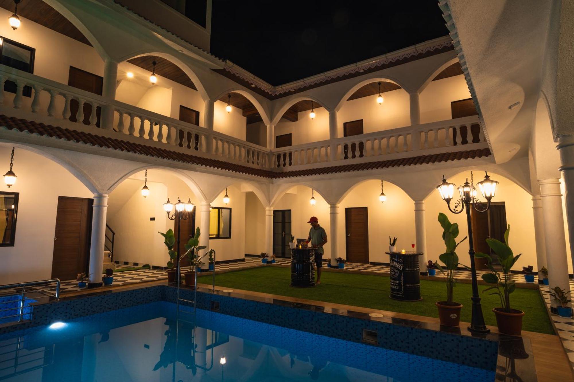 Sapphire Mansion Hotell Alībāg Eksteriør bilde